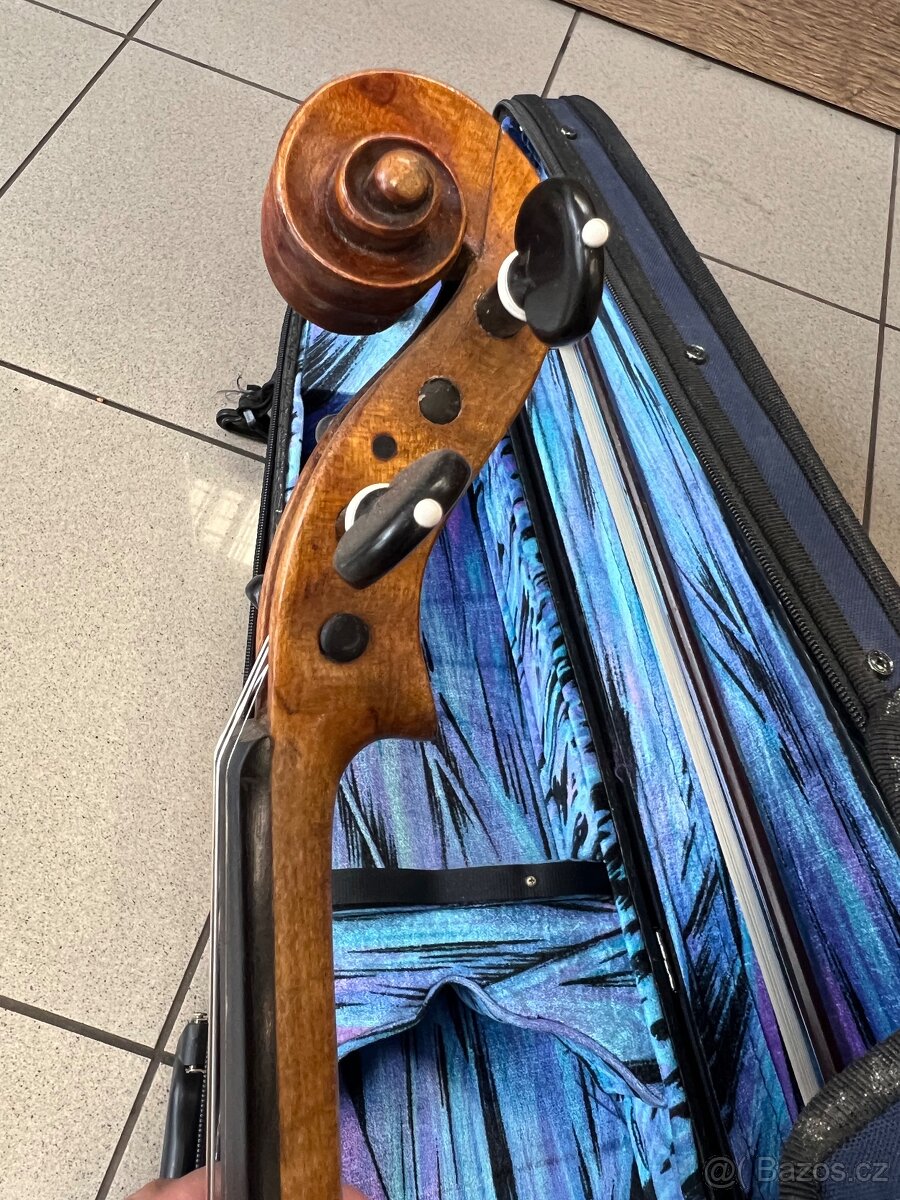 Prodám housle velmi staré a hysterické - 14