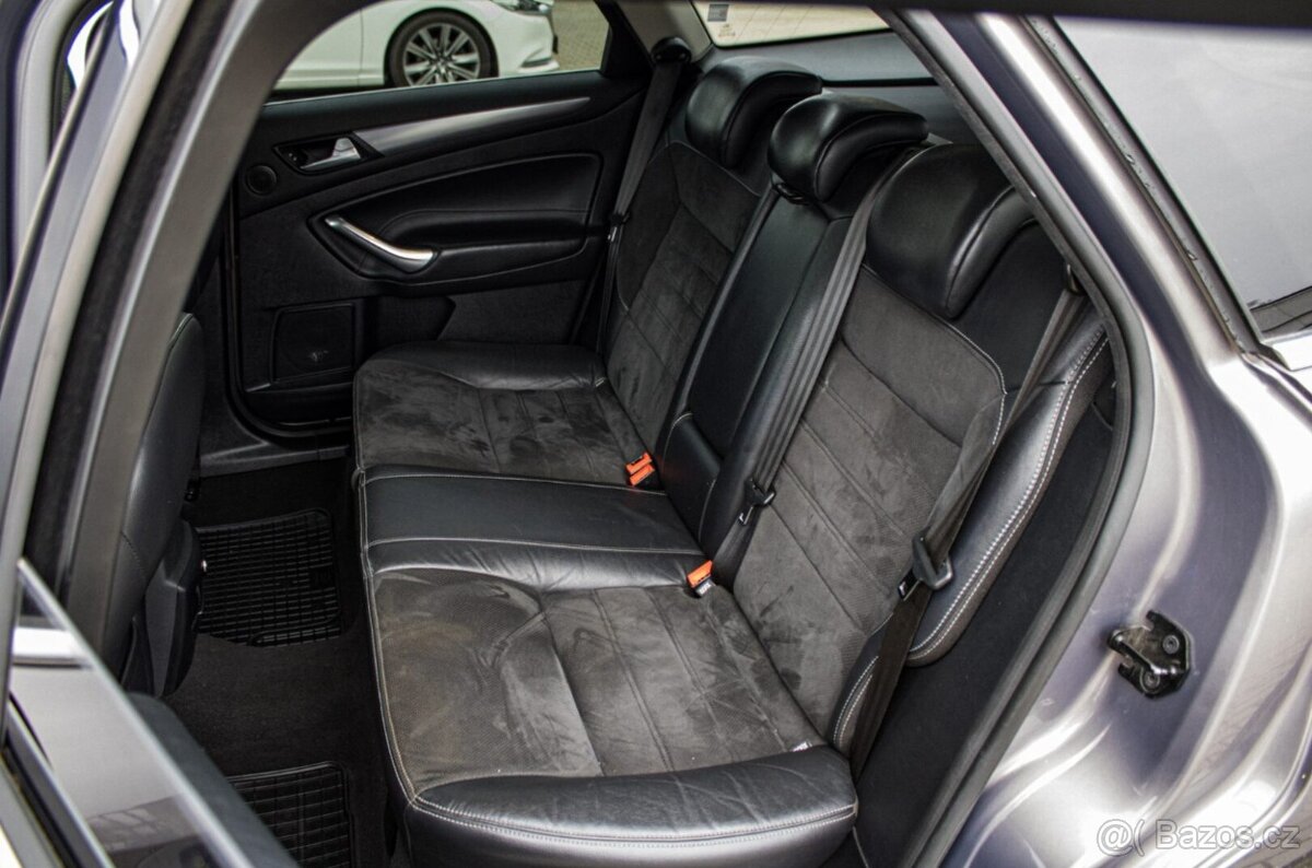 Ford Mondeo Combi 2.0 TDCi Titanium S | Nelakované | - 14