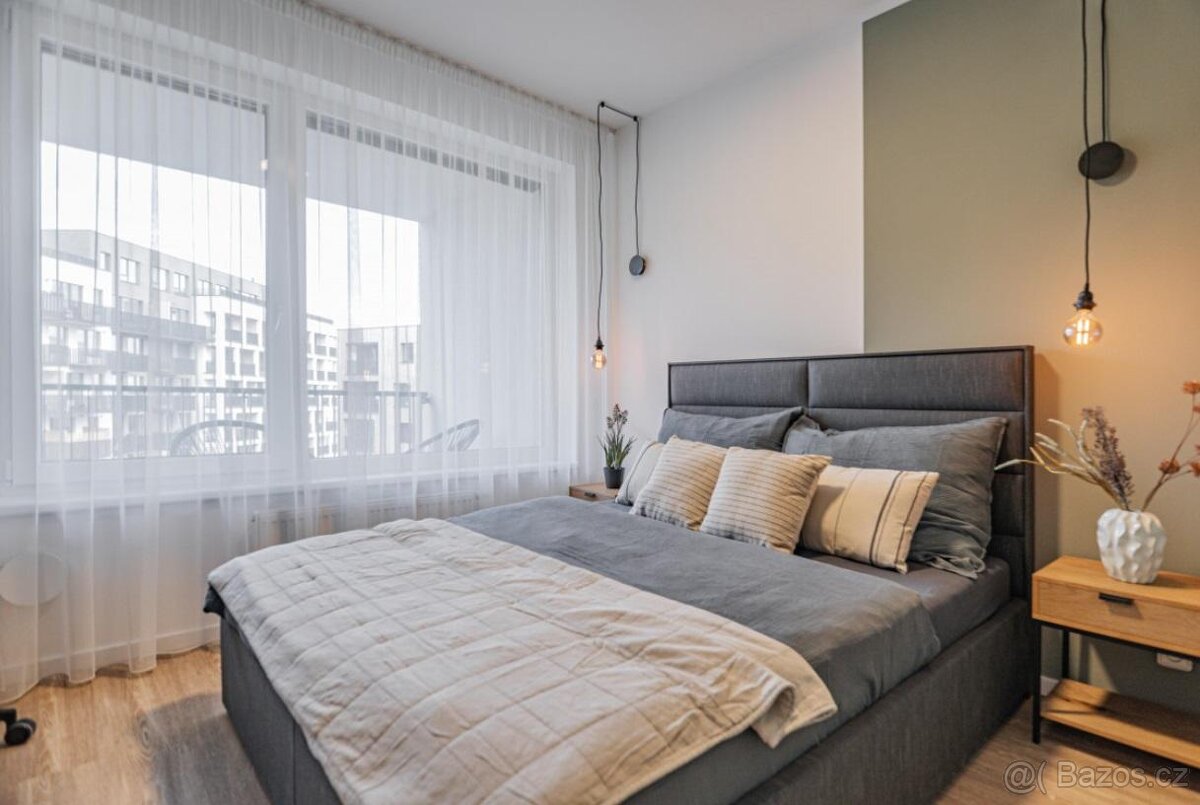 Prodej bytu 1+kk - 14