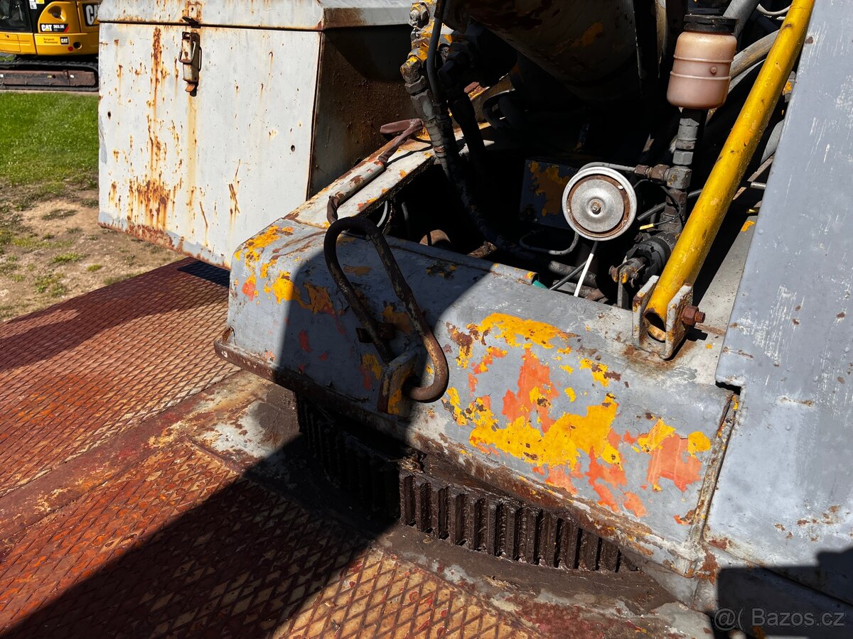 Praga V3S AD 080 motor Zetor 6v - 14