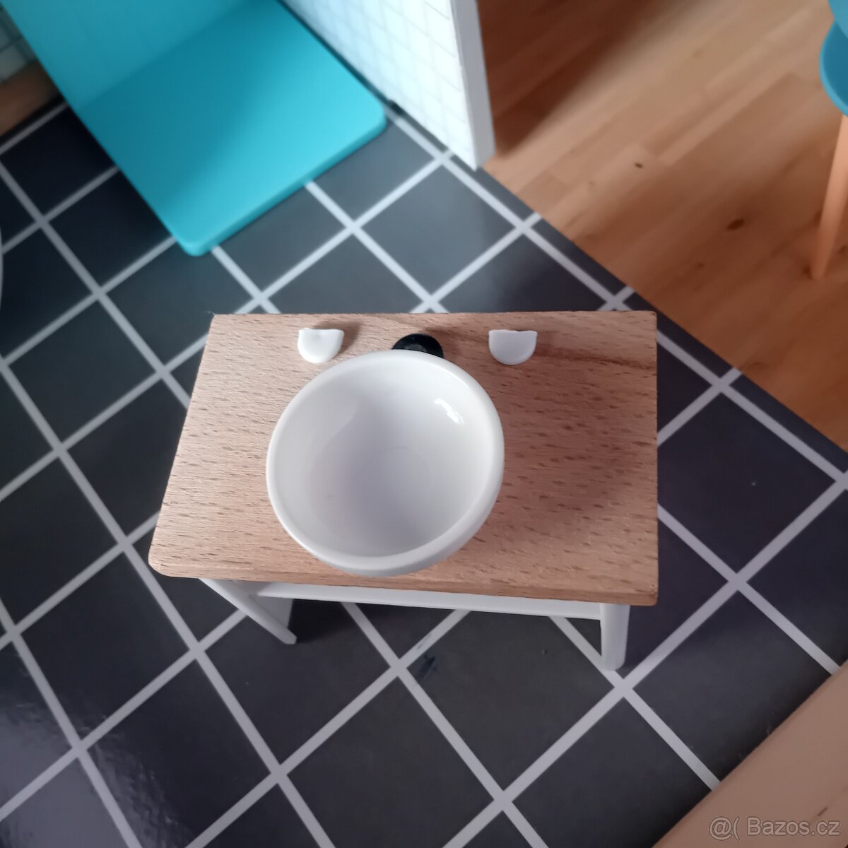 Dětský dřevěný domeček pro panenky - 14