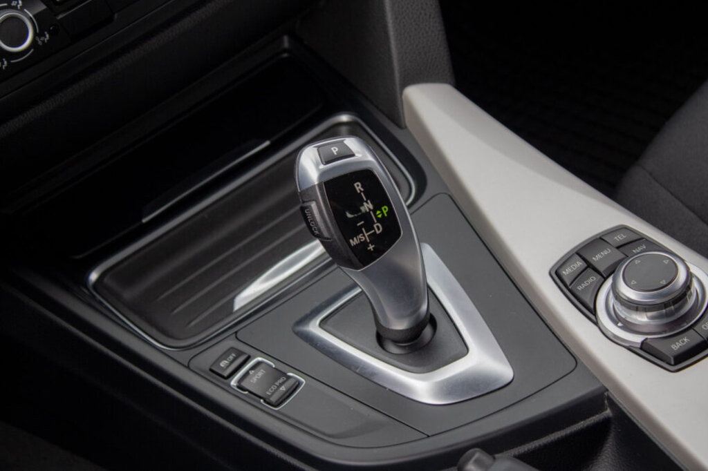 BMW rad 3 Touring 320d AT/8 - 14