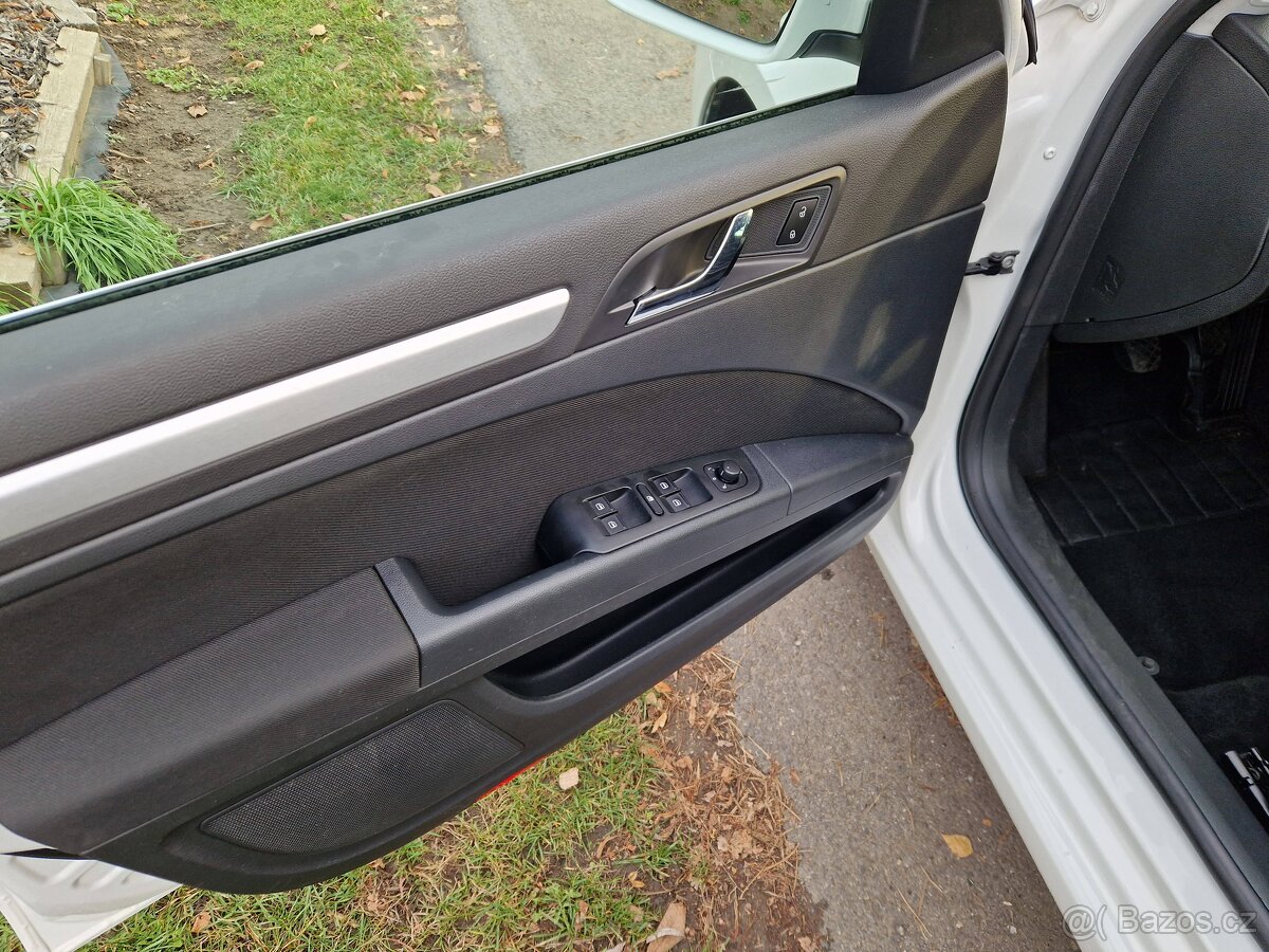 Škoda Superb 2 combi 2,0 TDI facelift , navi, xenony - 14