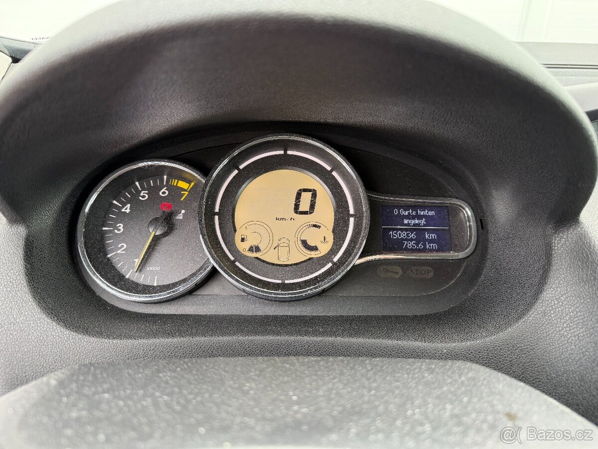 Renault Megane COUPE, 1.4 benzín, 150.836 km, rok 2010 - 14