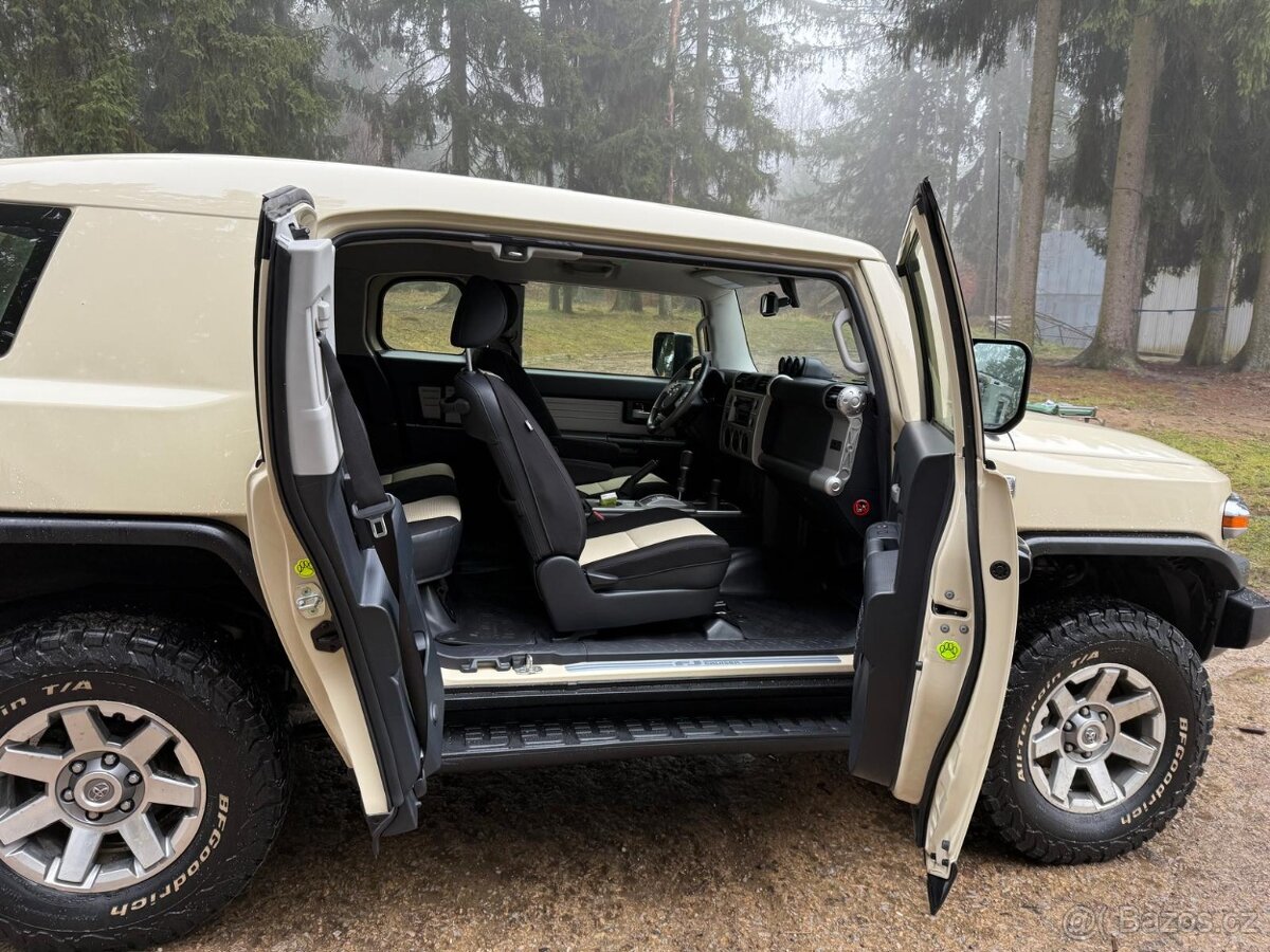 Toyota FJ Cruiser, 4.0 V6 Final Edition 0855/1000 - 14