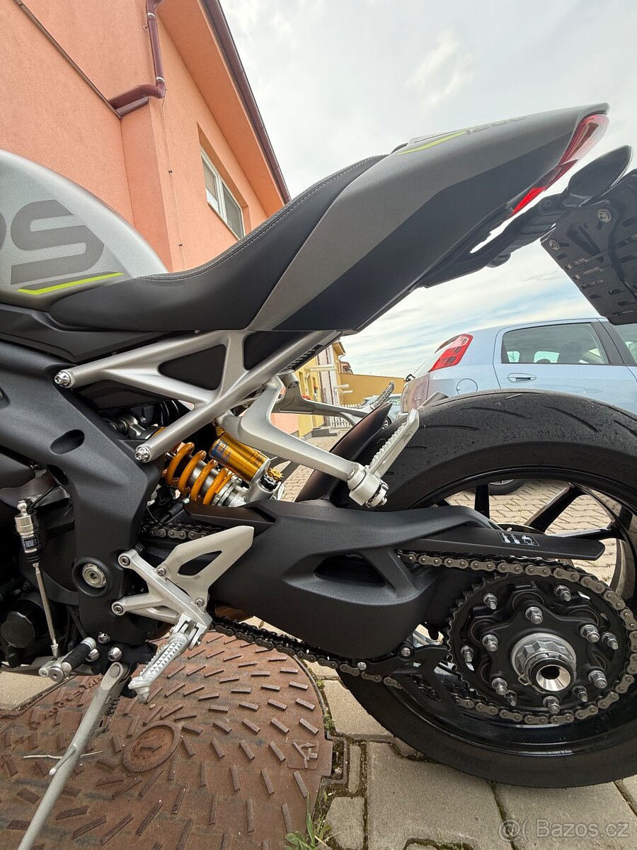 Triumph Speed Triple 1200 RS - 14