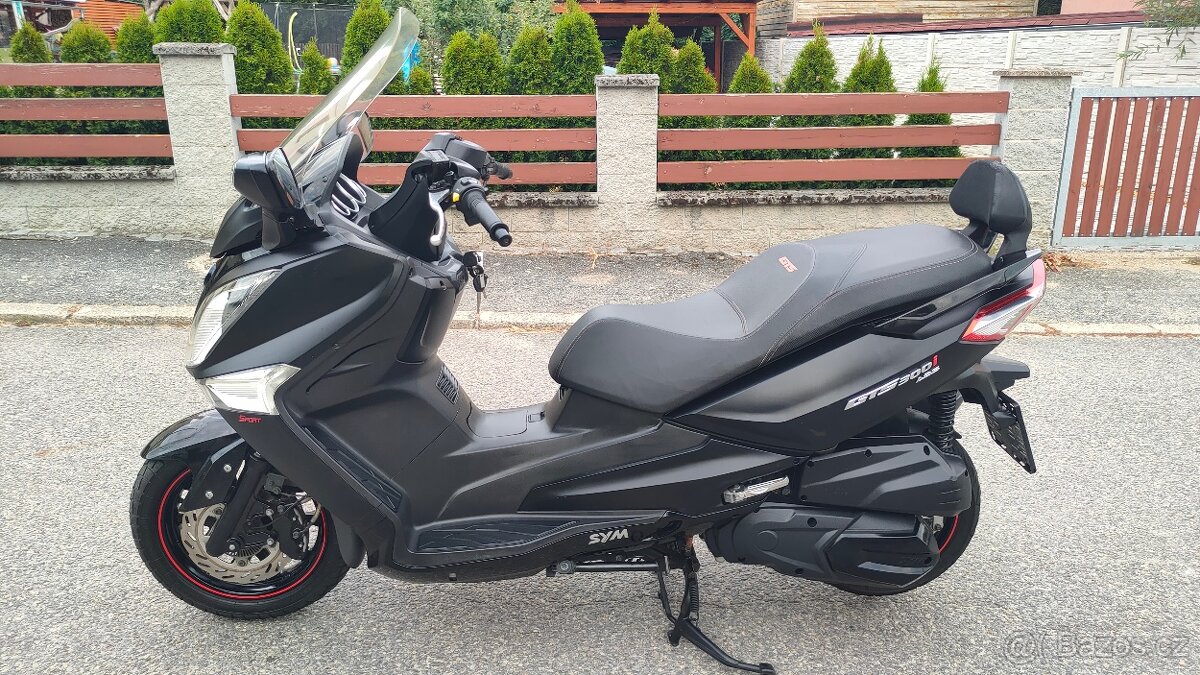 SYM GTS 300 i ABS - 14