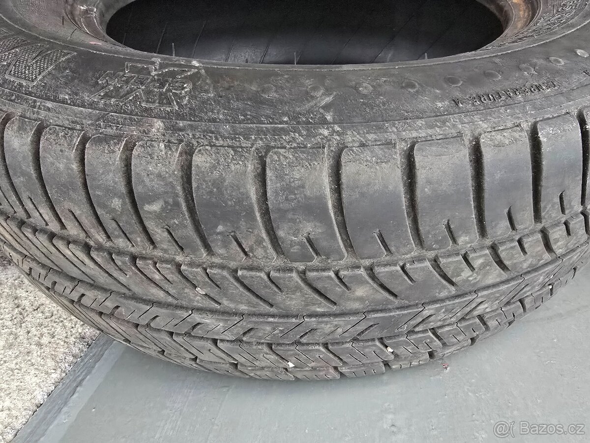 Letní pneu 205/65/15 - 14