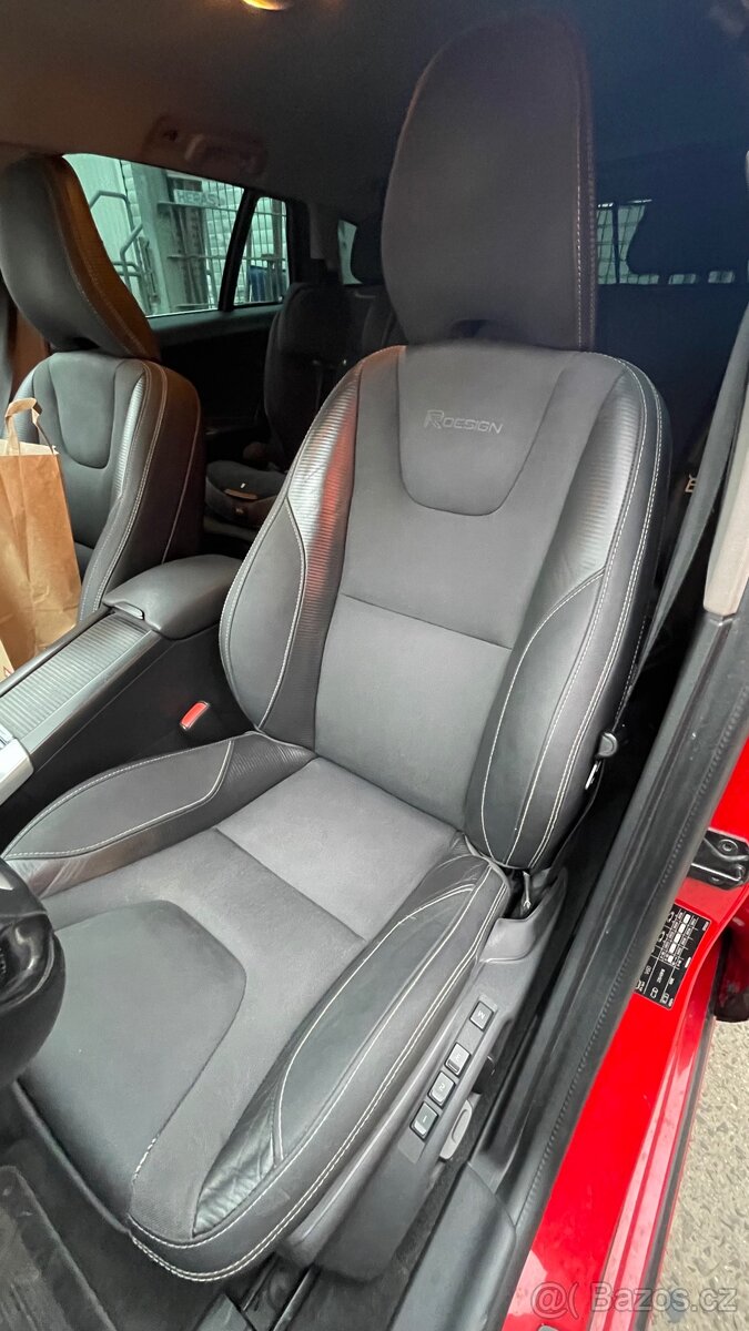 Volvo V60 D5, 151 KW R-design nebourané - 14