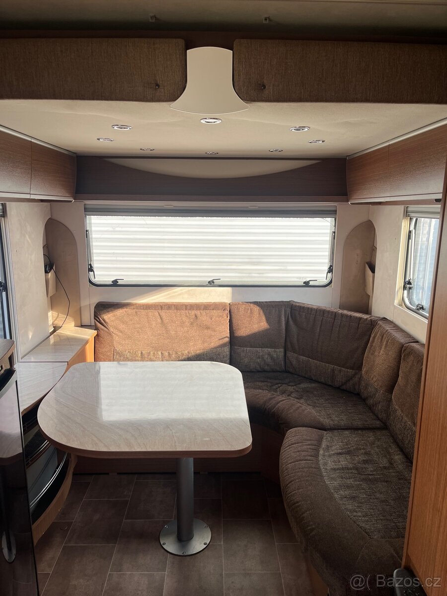 Karavan bürstner Averso 410 TS - 14