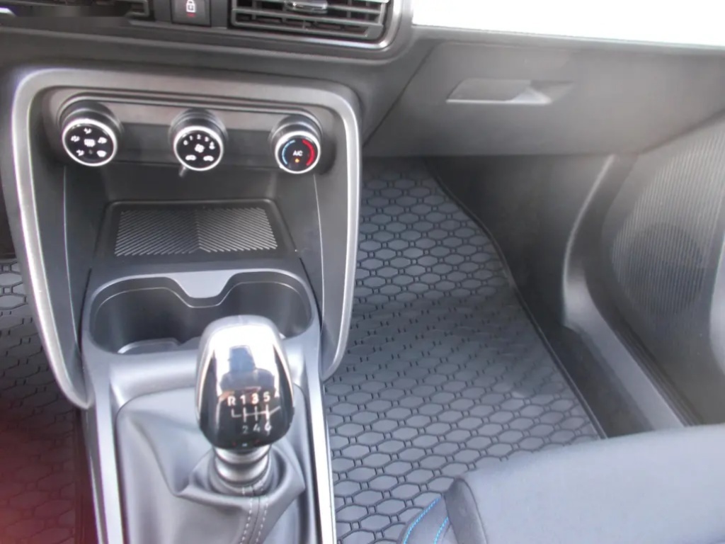 Citroën C3, PLUS TURBO 100 - 14