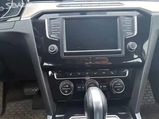 VW PASSAT Kombi 2.0 TDi - 14