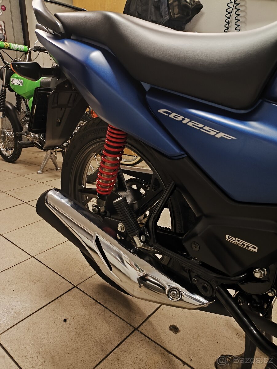 Honda CB 125f 2024 - 14