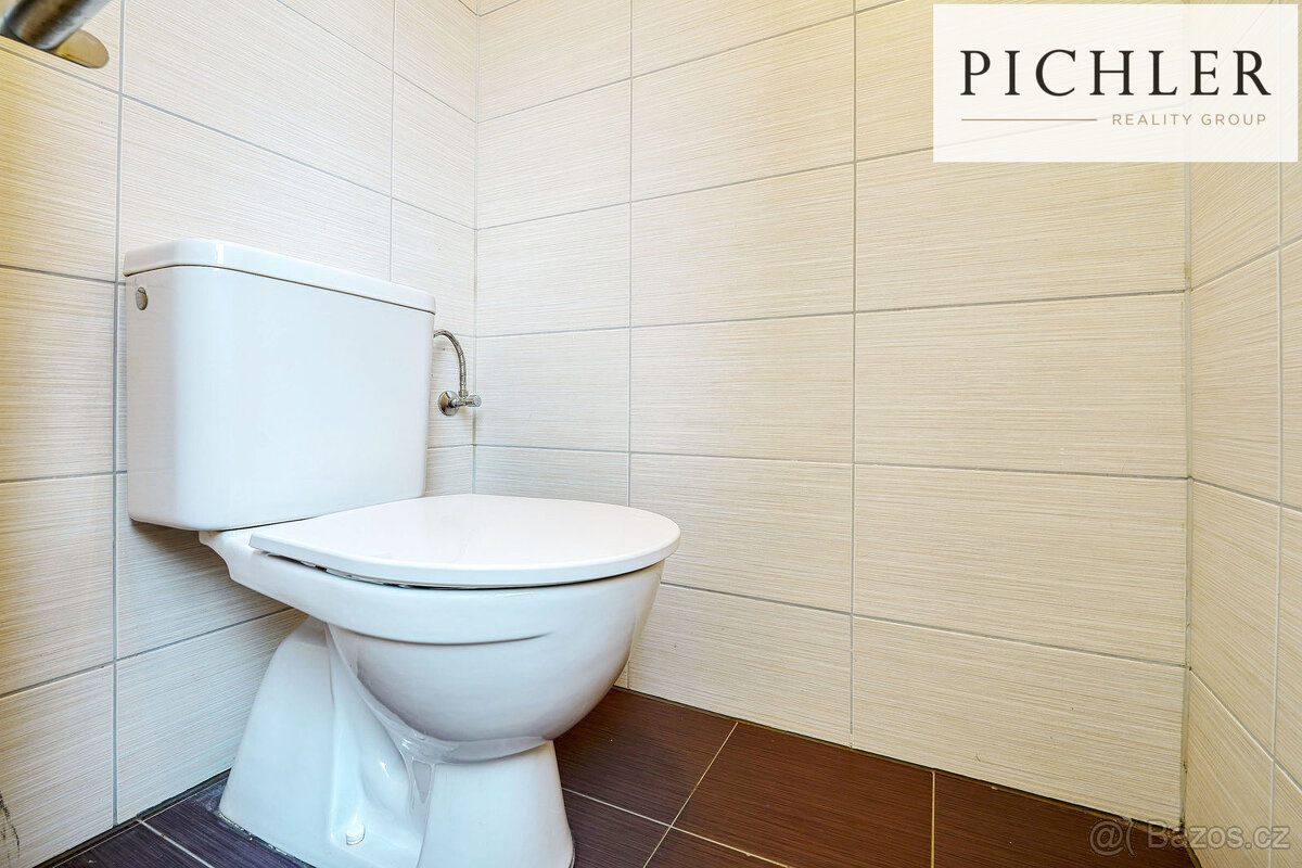 Pronájem Kanceláře 96,7 m2, Partyzánská, Praha 8 - 14