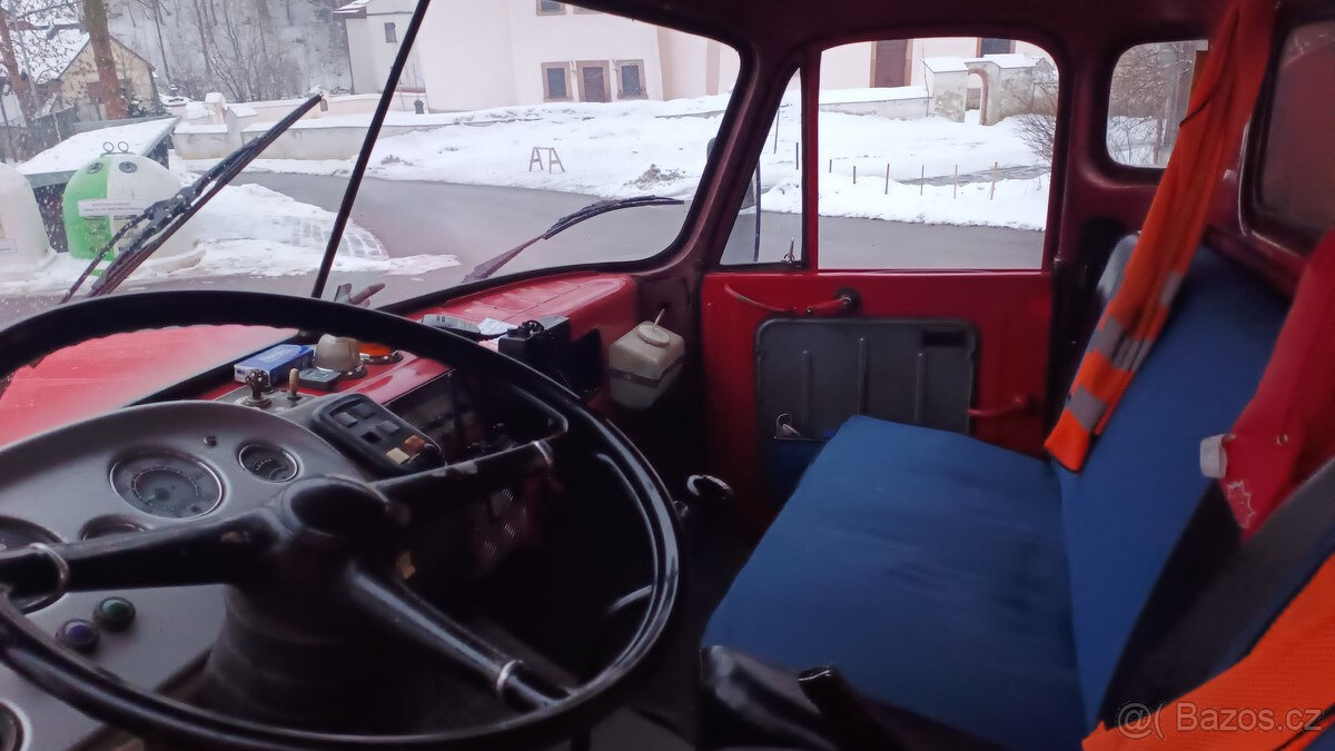 Hasičská cisterna Tatra 148 CAS 32 - 14