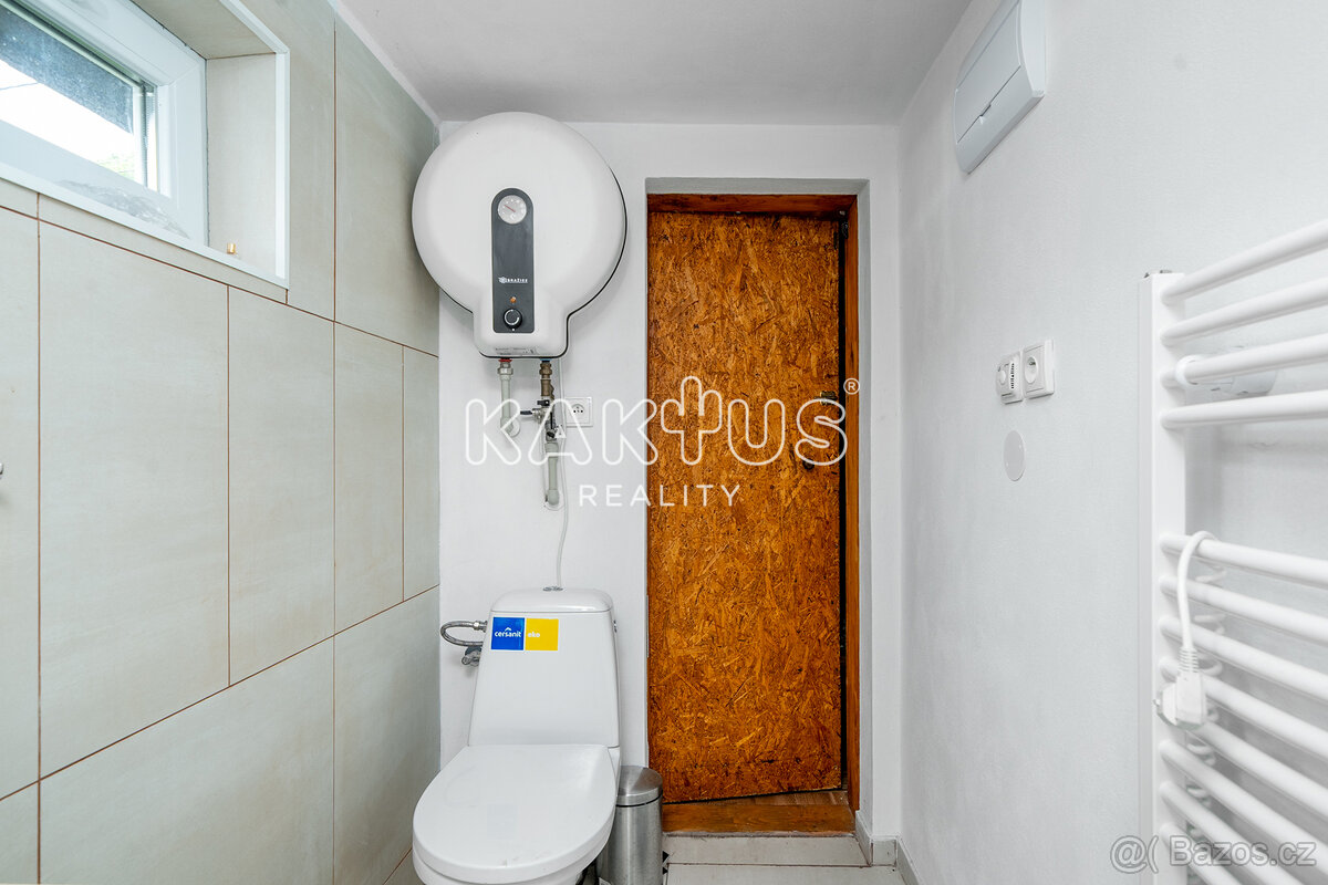 Prodej pozemku s možností výstavby RD o ploše 2870 m² v obci - 14