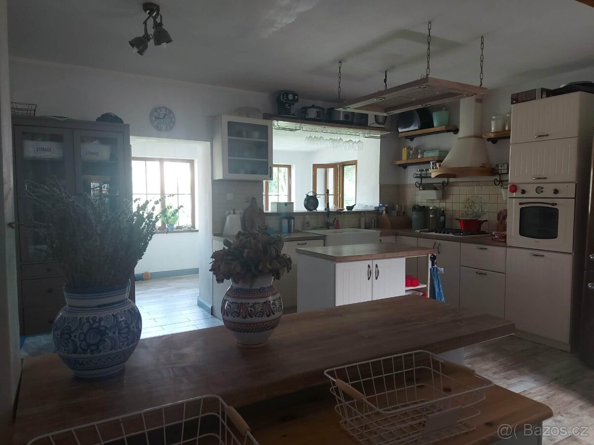 Velký venkovský dům k pronajmutí - 14