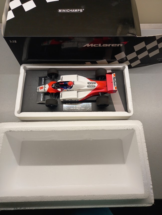 F1 MCLAREN MP4/1C FORD MARLBORO USA WEST GP 1983 LAUDA 1:18 - 14