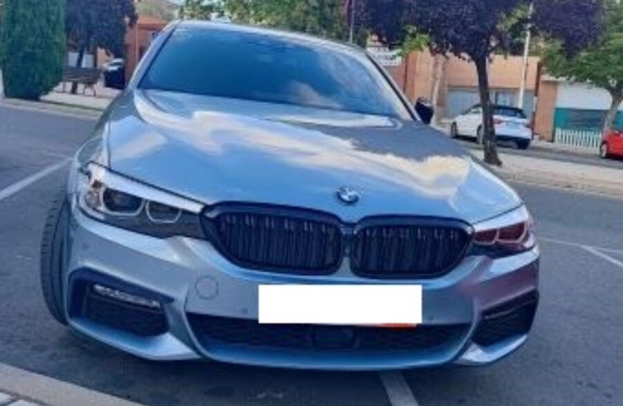 CERNA MASKA GRIL BMW rad 5 model G30 G31 G38 - 14