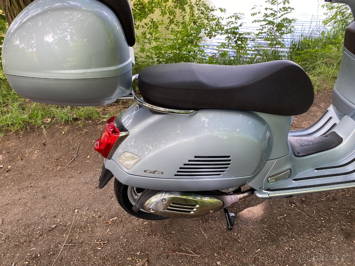 Vespa GTS 300 HPE - 14