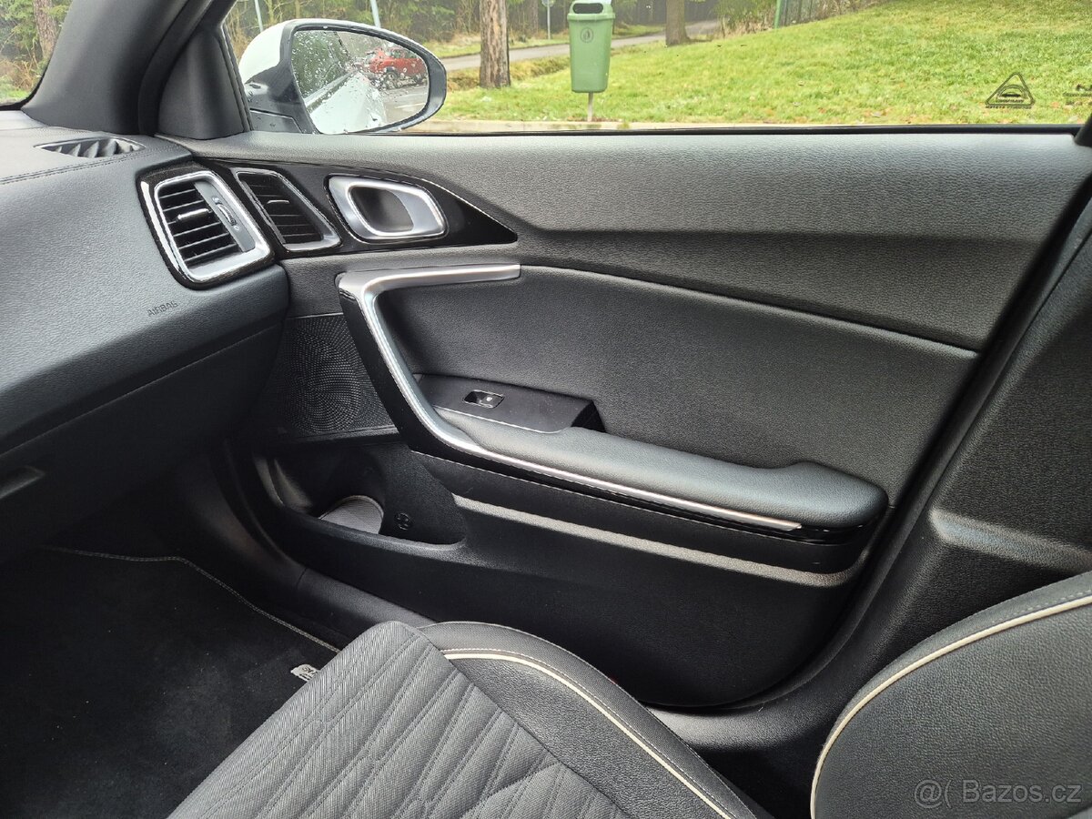 KIA Proceed GT line, 1.5 TGDi 118kW, AT - 14