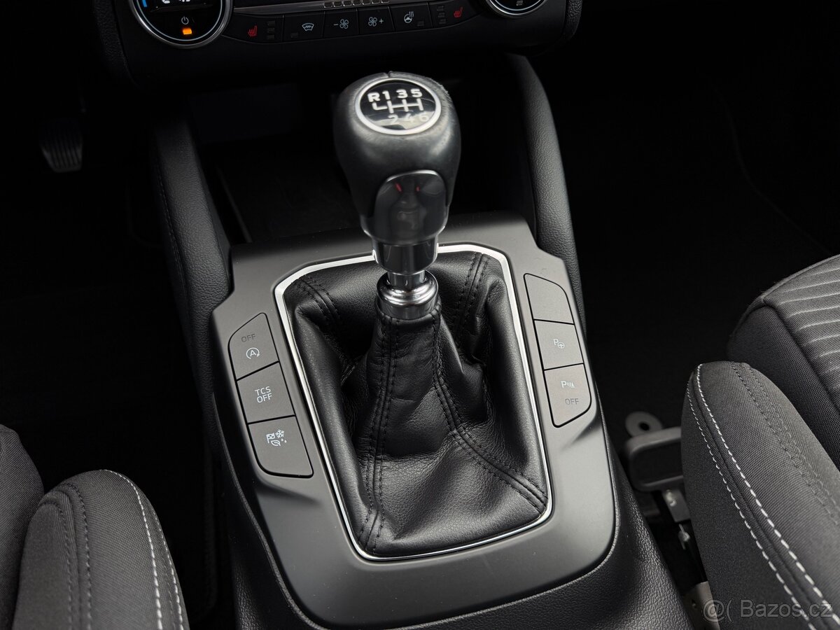 Ford Focus Com. 1.5TDCi 88kW TITANIUM Tažné - 14