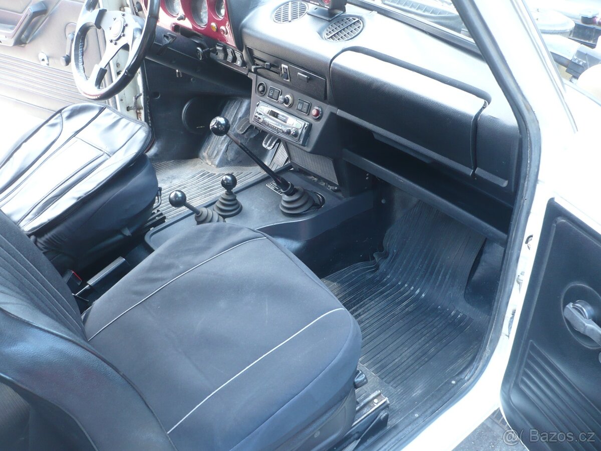 Lada Niva 1.6 4x4 - 14