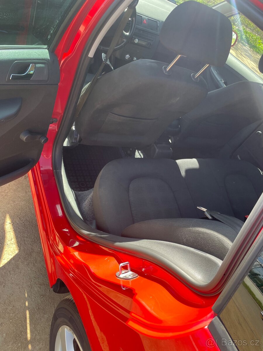 Škoda Fabia 1.2htp 47kw 2006 elegance - 14