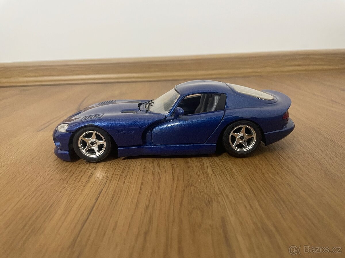 Modely aut - 1:24 - 14
