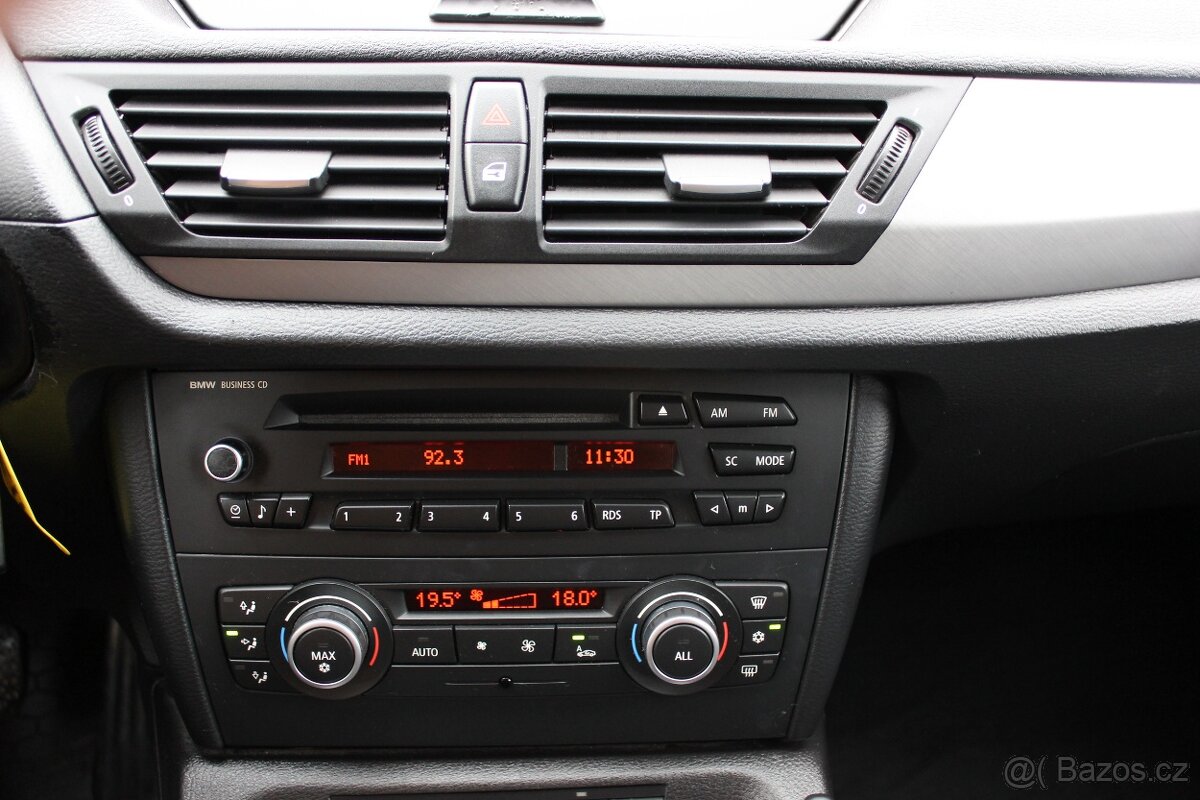 BMW X1 18D, sDrive, M-paket, manuál - 14