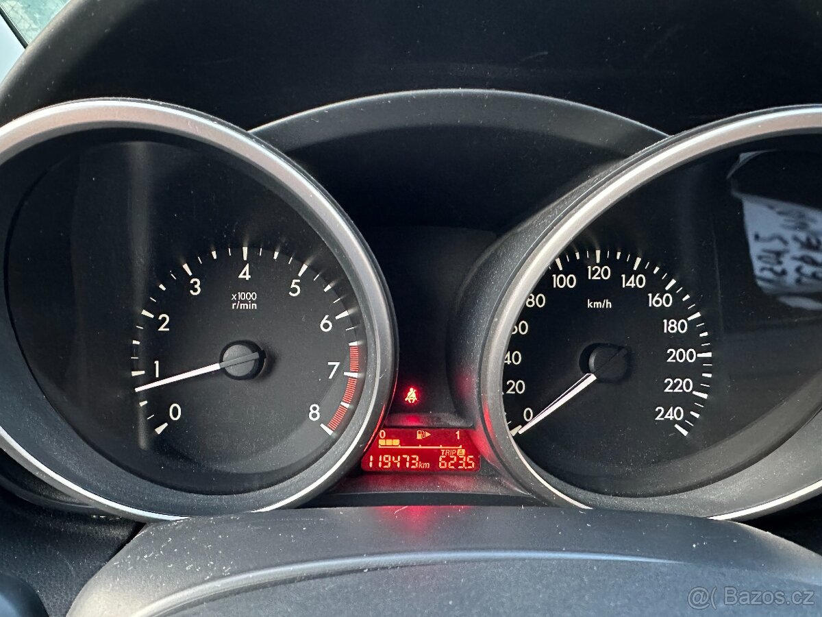 Mazda 5 2.0 110kW 2012 119473km 7míst - 14