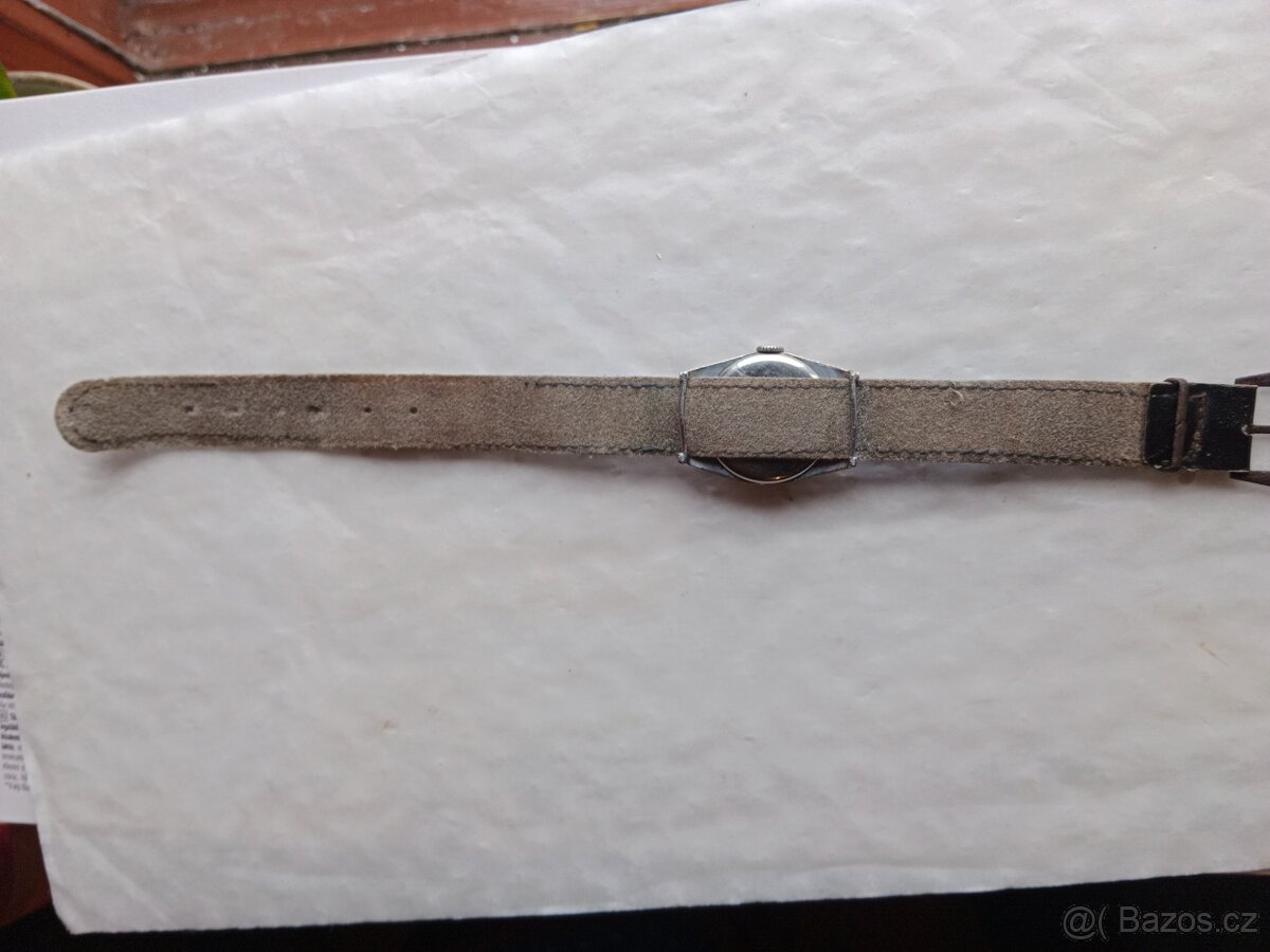 Staré funkční Swiss vojenské hodinky Doxa, - 14