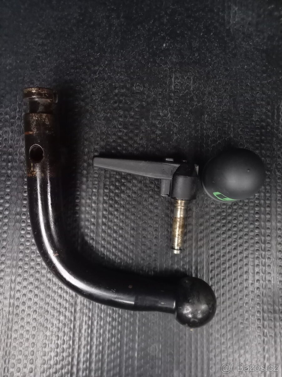 Suzuki Swift 1.0 BoosterJet SHVS, TOP Elegance, 2017, tažné - 14