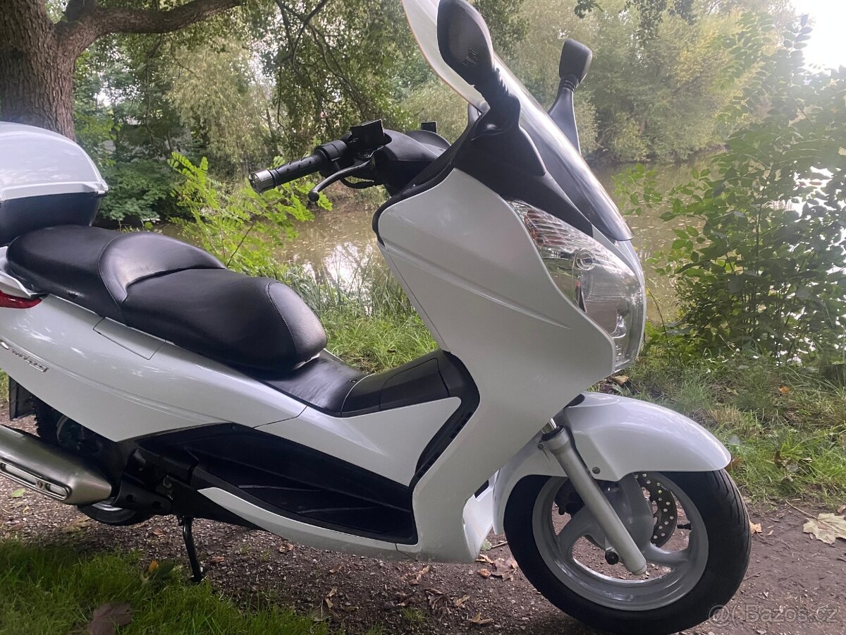 Honda S Wing 125 - 14