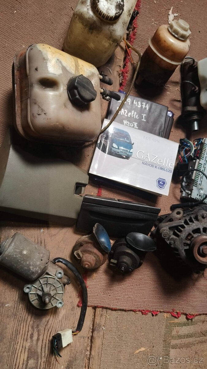 Gaz gazelle díly z vozu - 14