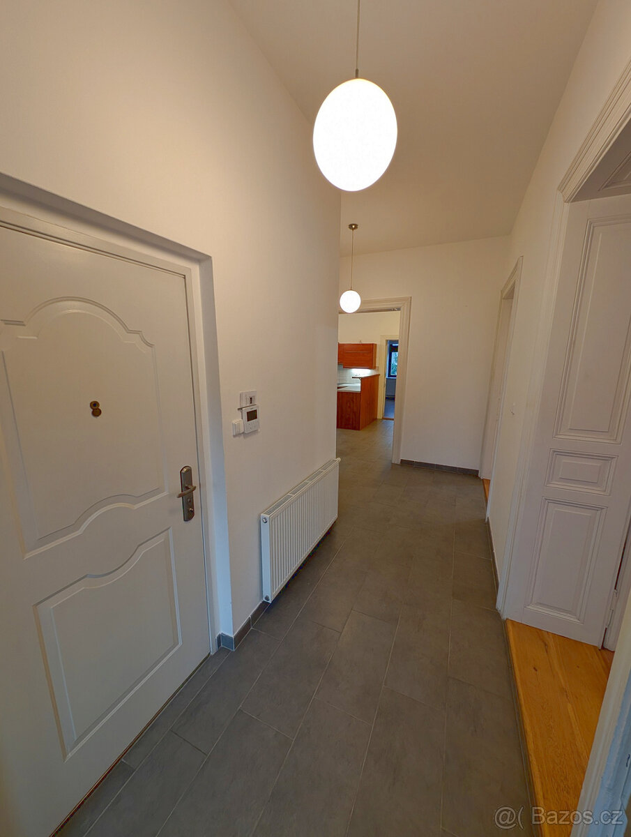 Pronájem bytu 4+1 125 m², ul. Brněnská, Liberec - 14