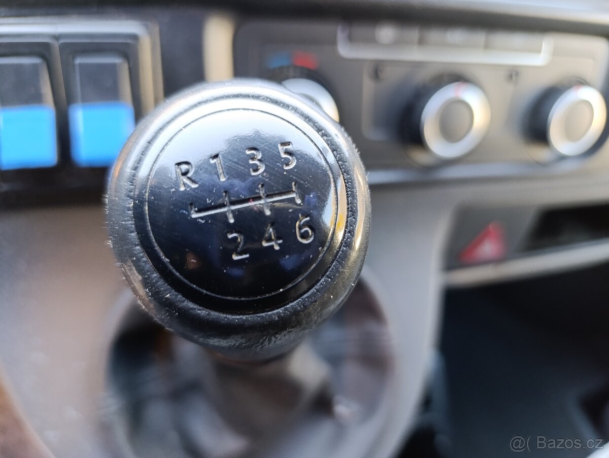 Volkswagen Transporter T5 Long - 14