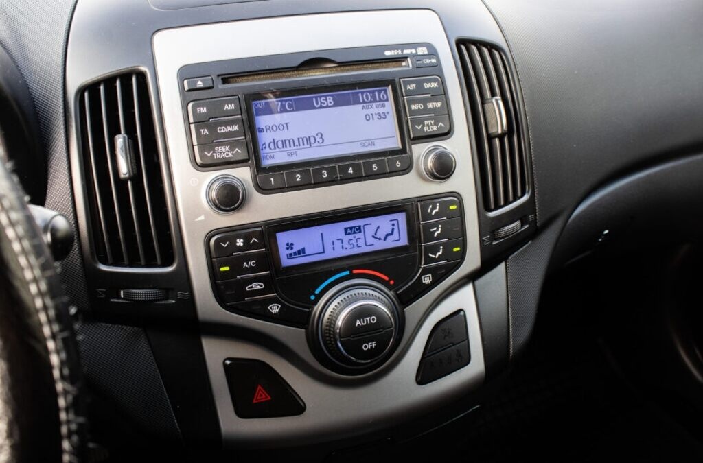 Hyundai i30 CW 80kW (2011) - 14