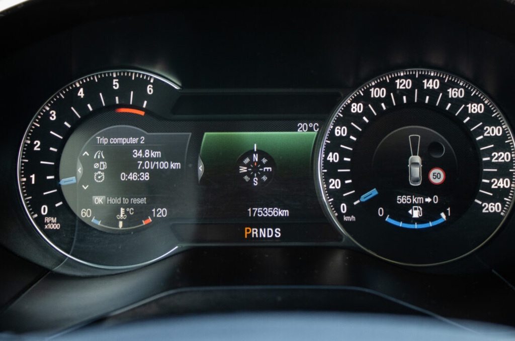 Ford Edge 2.0 TDCI Bi-Turbo 154,5kW (2016) - 14