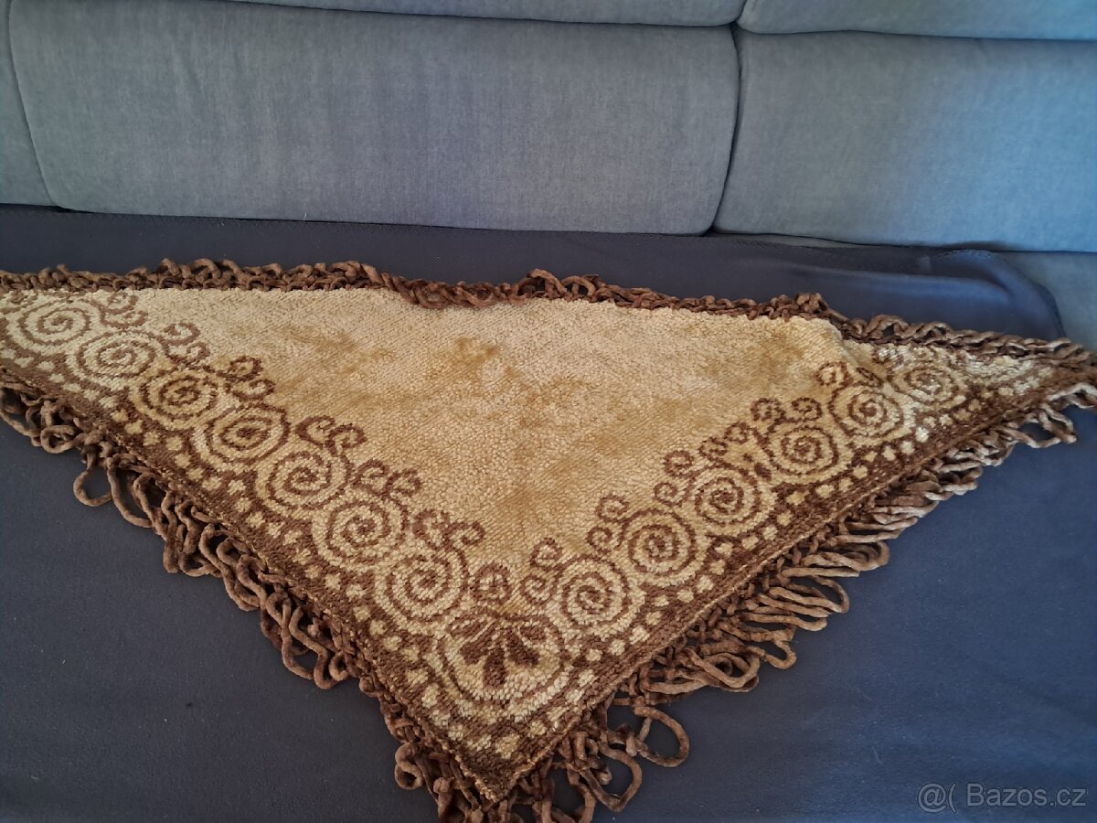 Starožitné žinilkové šály, šátky - 14