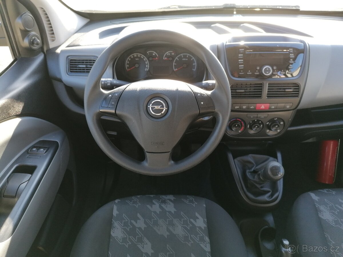 Opel Combo 1.6CDTi 77kw 5 míst - 14