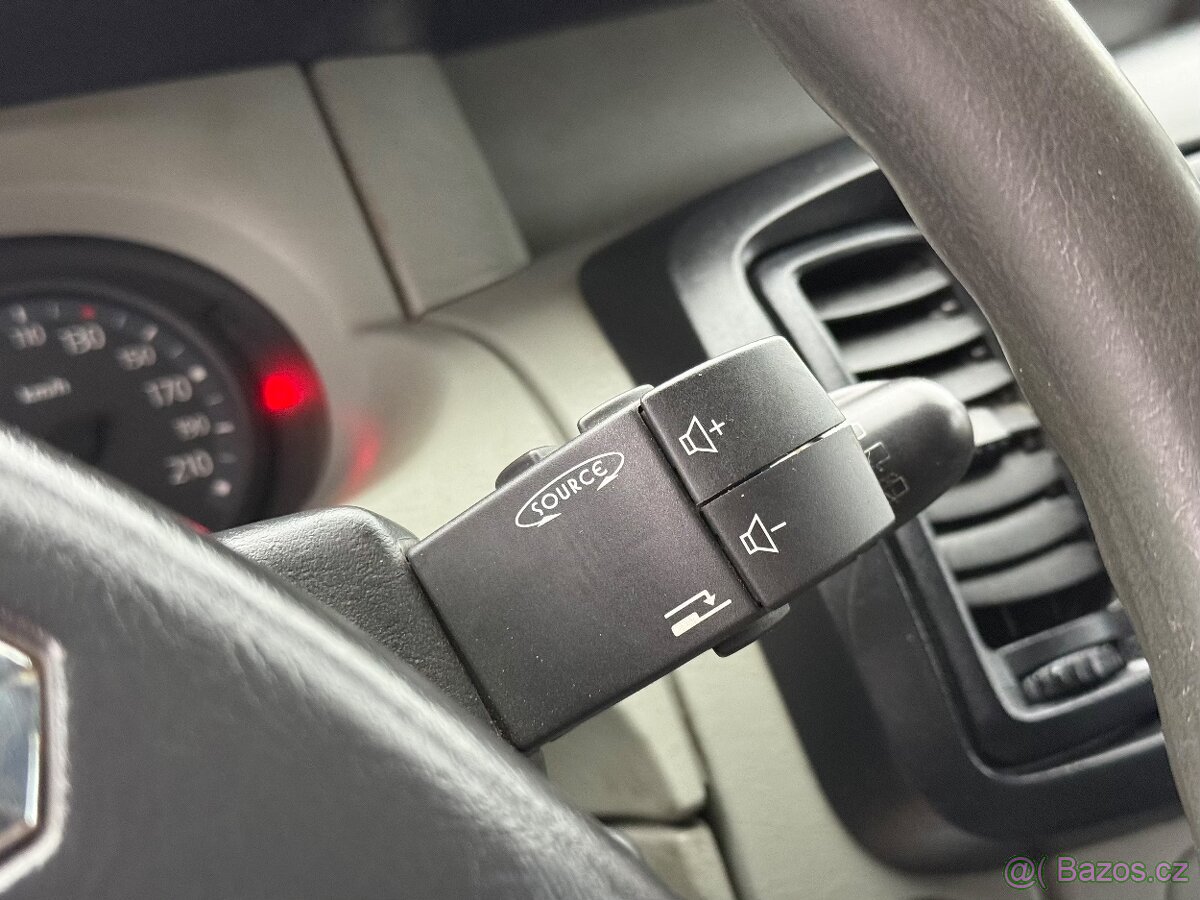 Renault Trafic 2.0 CDTi 84kw - 6 míst / tažné - 14