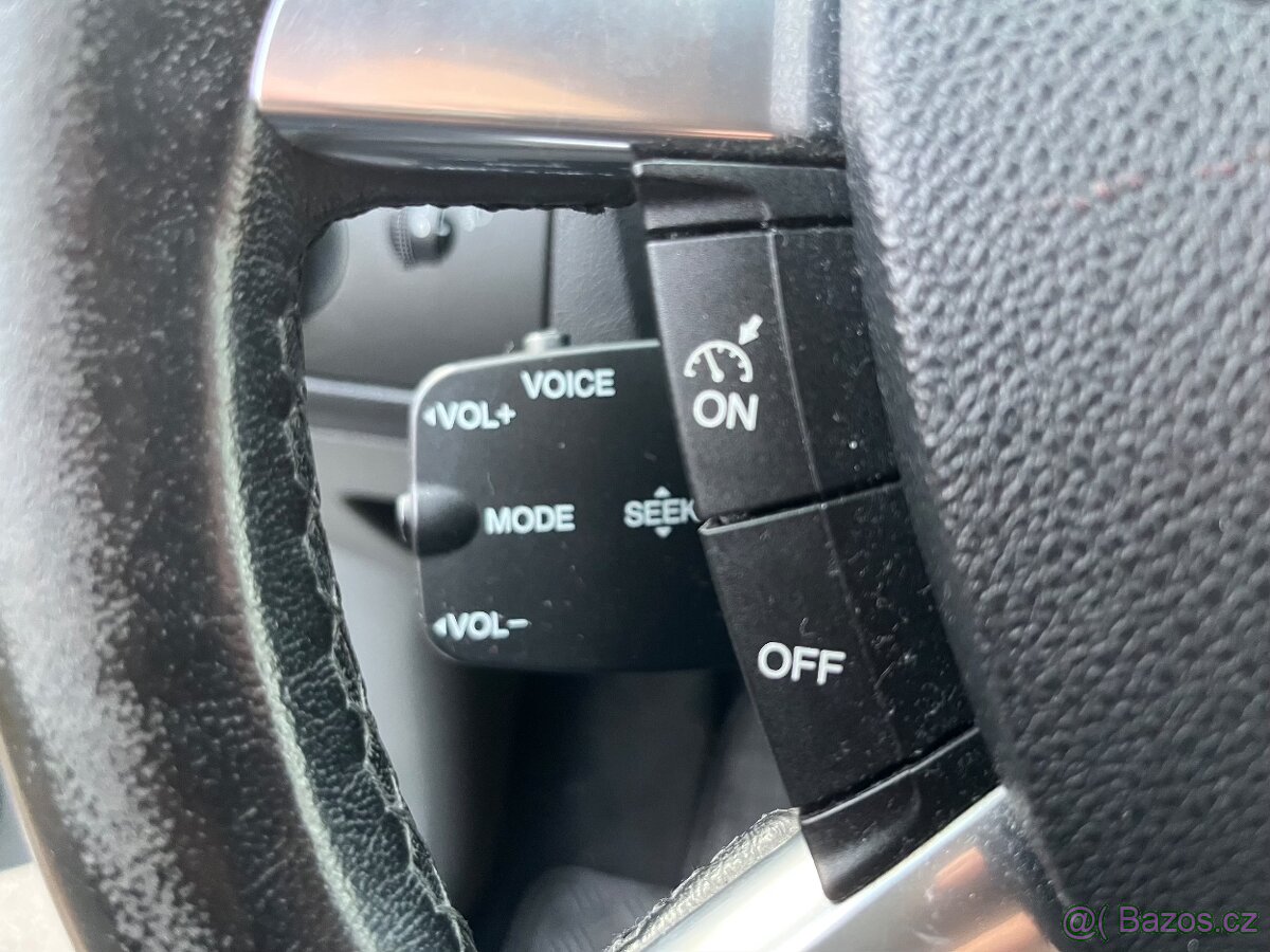 Ford Focus 1.6i • 2/2008 • 74kw • 2 sady kol - 14