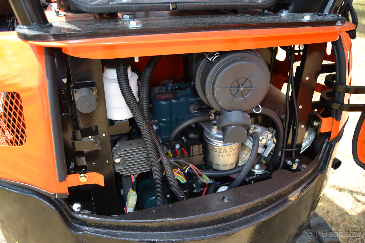 Minibagr HT1800kg Kubota - 14