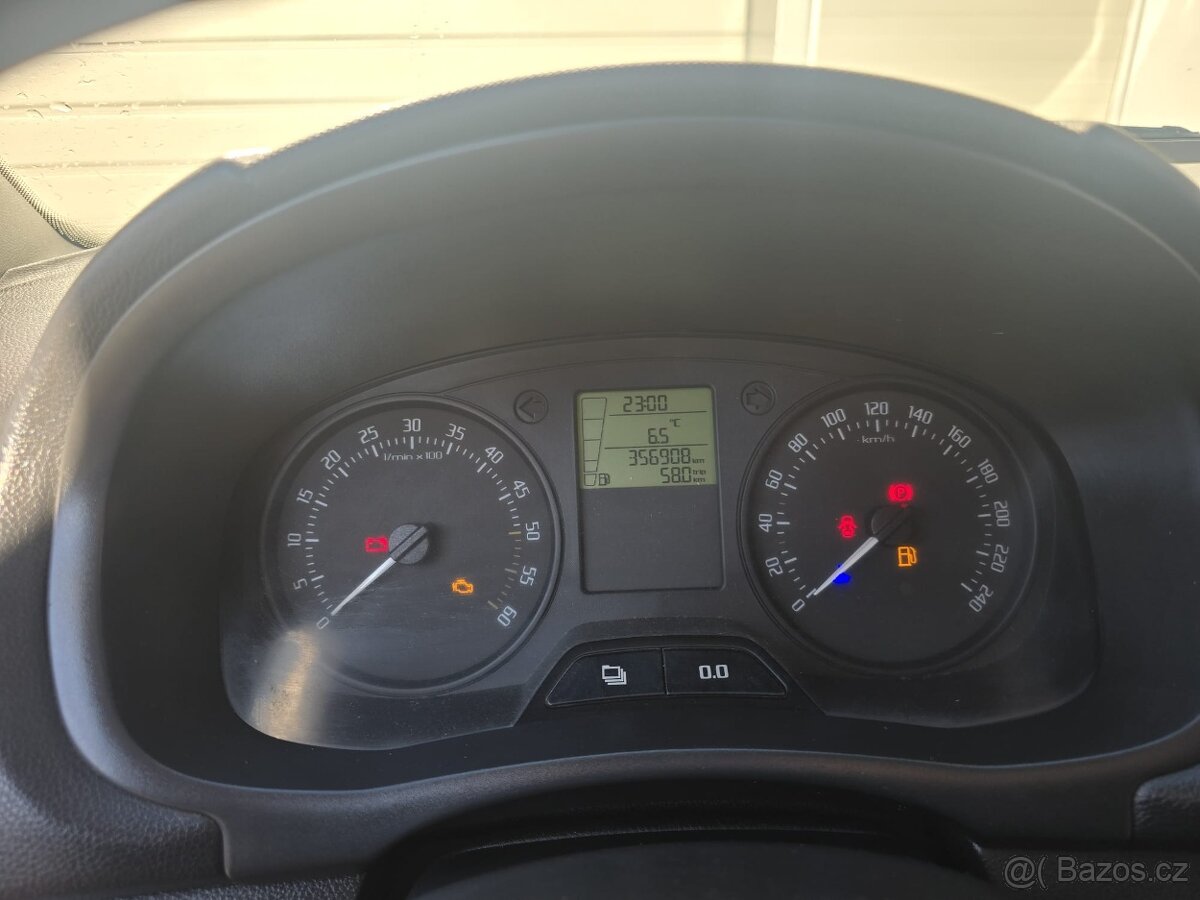 Škoda fabia fabie 2 combi 1.6 TDI 55KW 2012 Hagusy - 14