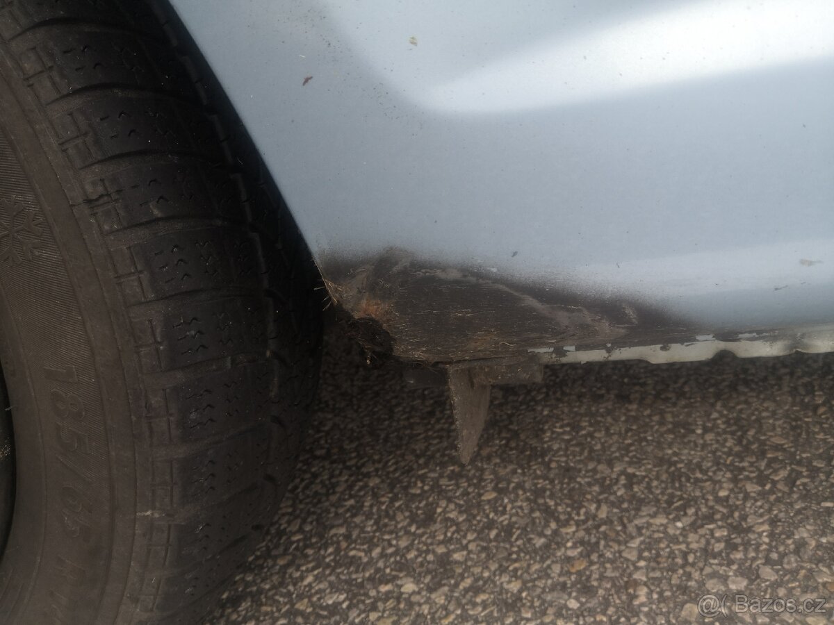 Hyundai Accent 1.6 nafta, 3 dv, NOVÁ STK - 14