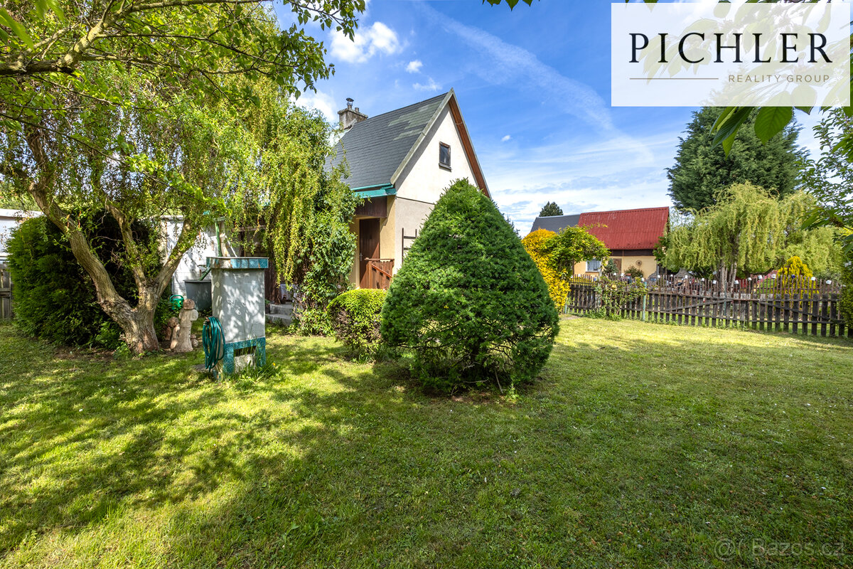 Prodej zahrady 368 m2 s patrovou zděnou chatou, Malé Březno - 14