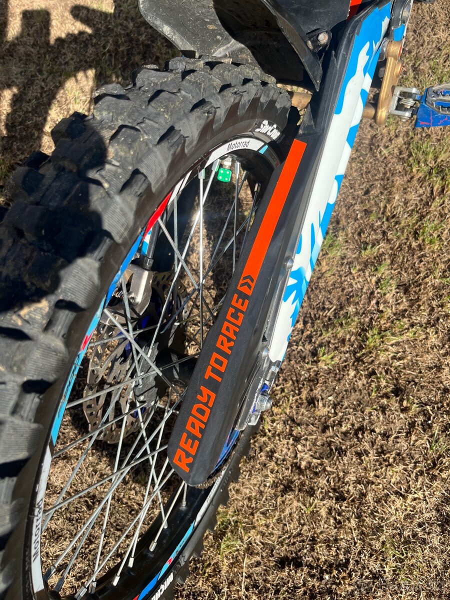 Surron light bee x - 14