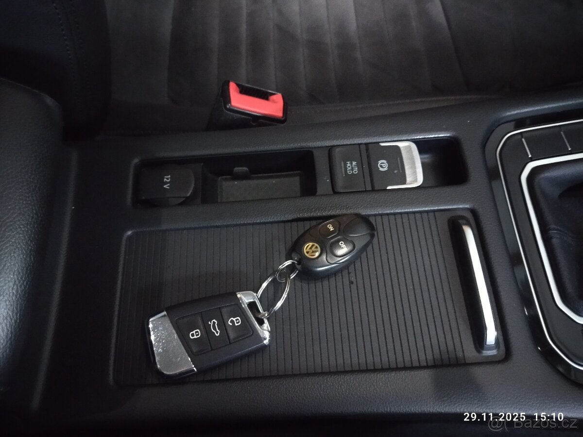 Volkswagen Passat b8 Highline 2,0TDi 110kw - 14