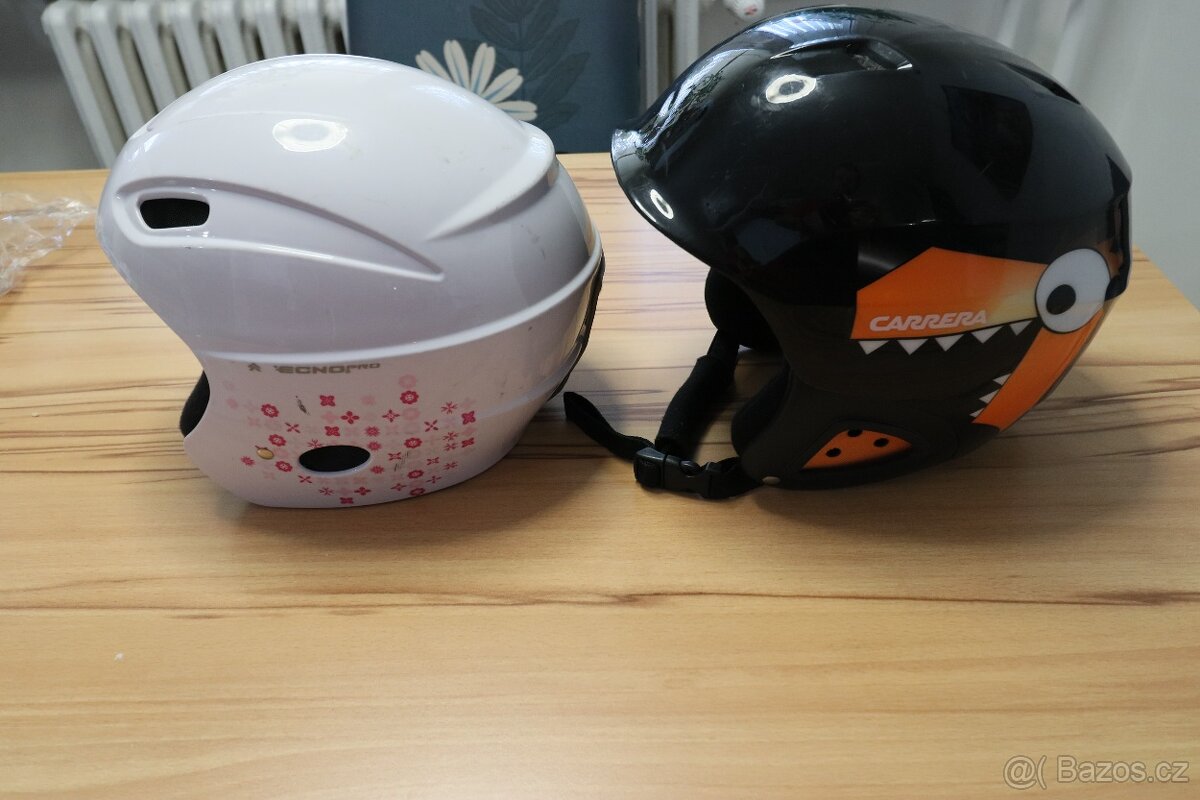 Lyžáky, lyže a helmy výbava - 14